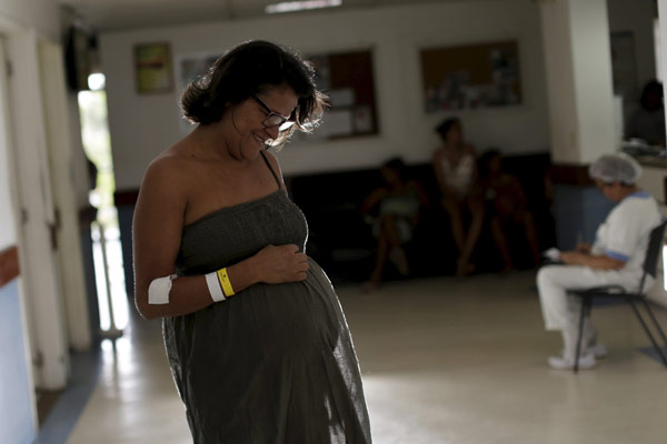 Zika virus spreads fear among pregnant Brazilians